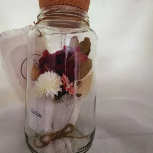 Frasco de Vidro com Mini Buquê de Flores Artesanais G