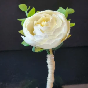 Lapela com Flores Naturais Desidratadas e Permanentes para Noivos e Padrinhos.